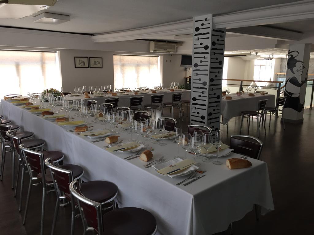 Pension Oasis Zamora Exteriör bild